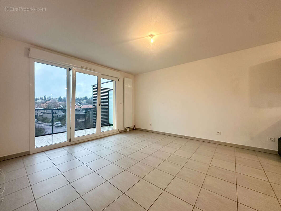 Appartement à SERRE-LES-SAPINS