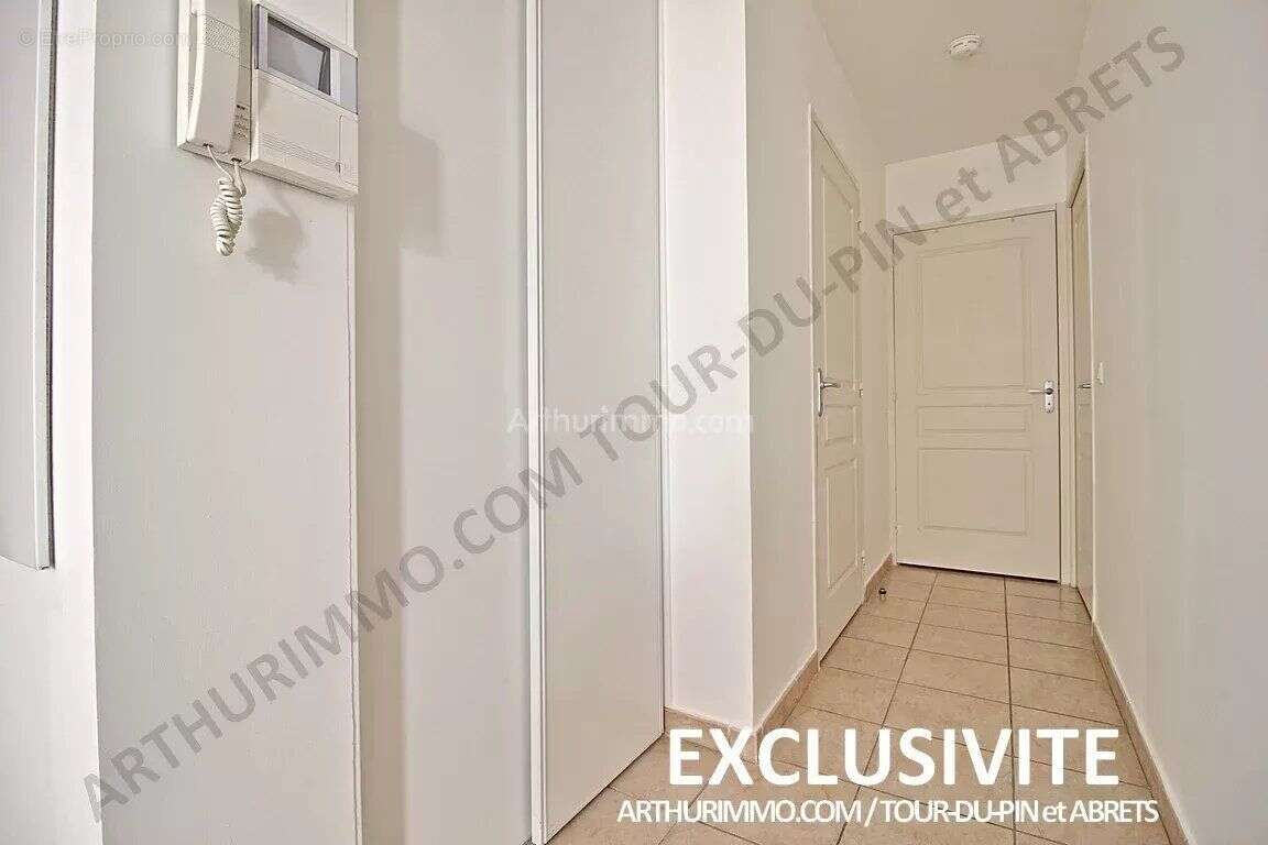 Appartement à LA TOUR-DU-PIN