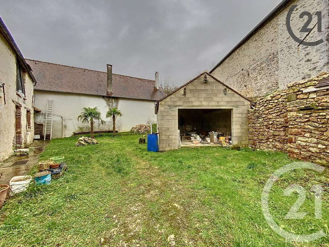 Maison à CHALAUTRE-LA-PETITE