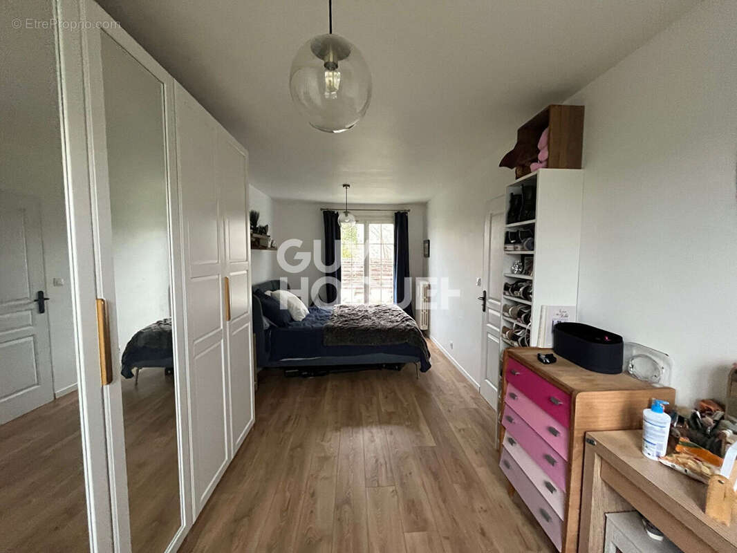 Maison à LACROIX-SAINT-OUEN