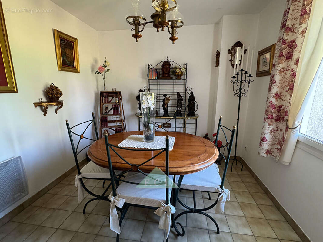 Maison à THOIRY