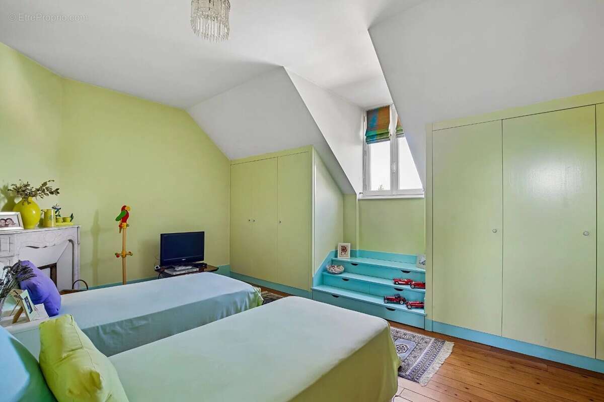 Maison à LE VESINET