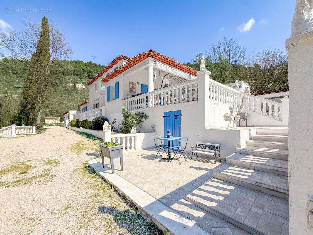 Maison à L'ESCARENE