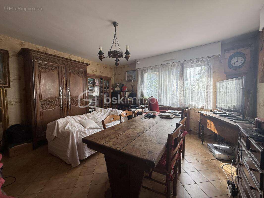 Maison à PONT-L&#039;EVEQUE