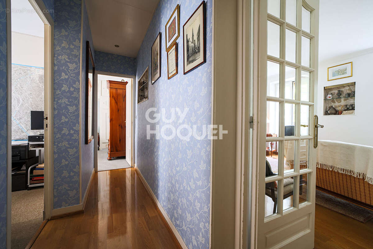 Appartement à PARIS-18E