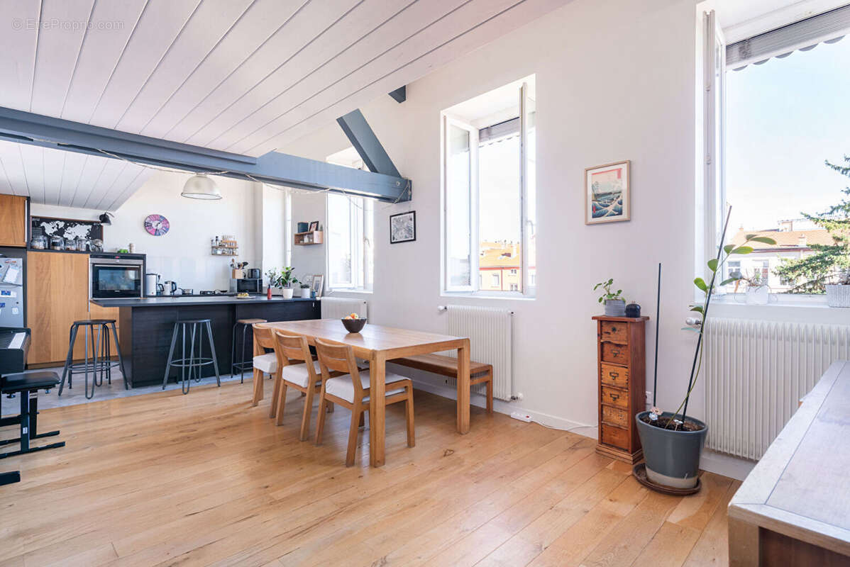 Appartement à LYON-4E