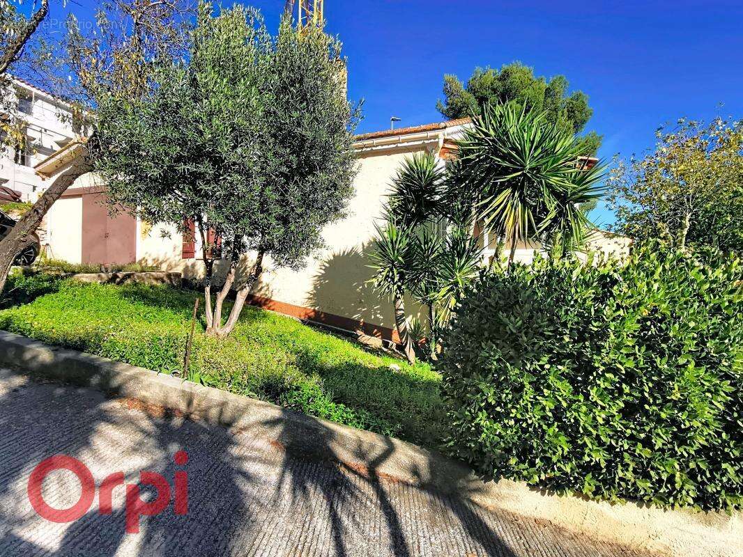 Maison à LA CADIERE-D&#039;AZUR