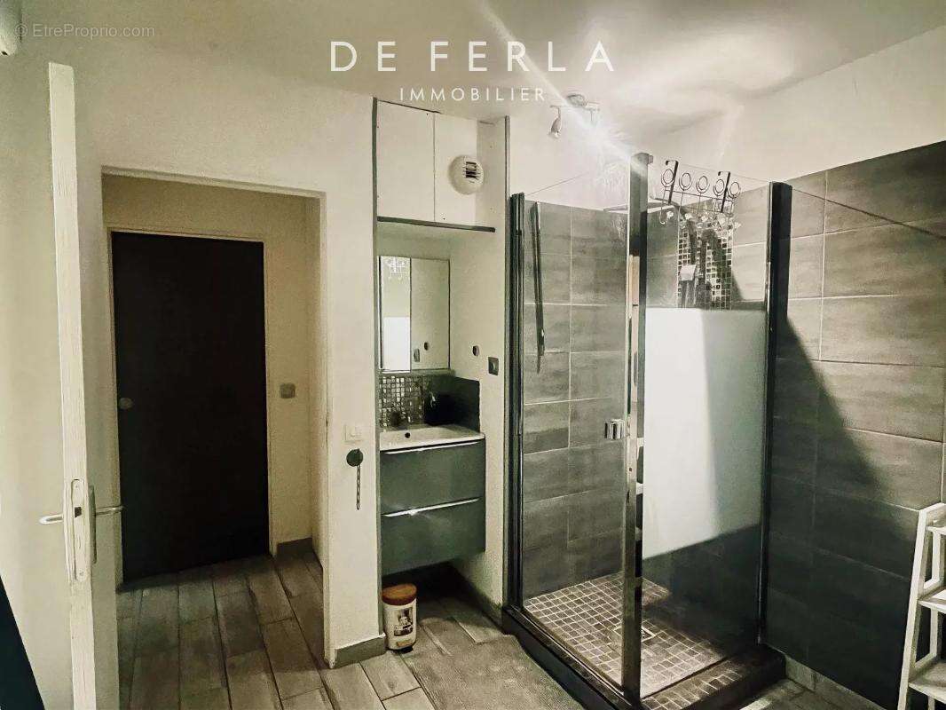 Appartement à STAINS