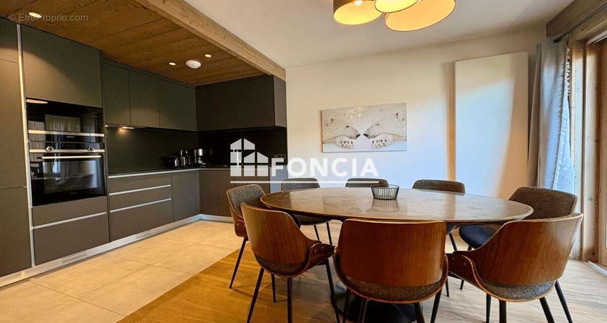 Appartement à LES ALLUES