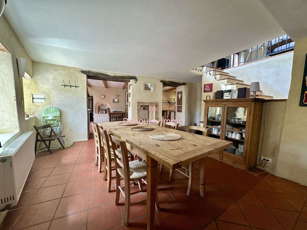 Maison à CHANTEMERLE-LES-GRIGNAN
