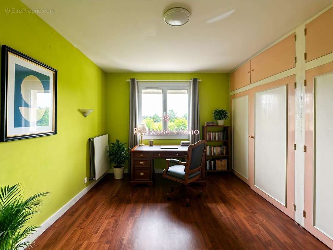 Maison 131 m² à La Chapelle-Du-Bois  - photo 14