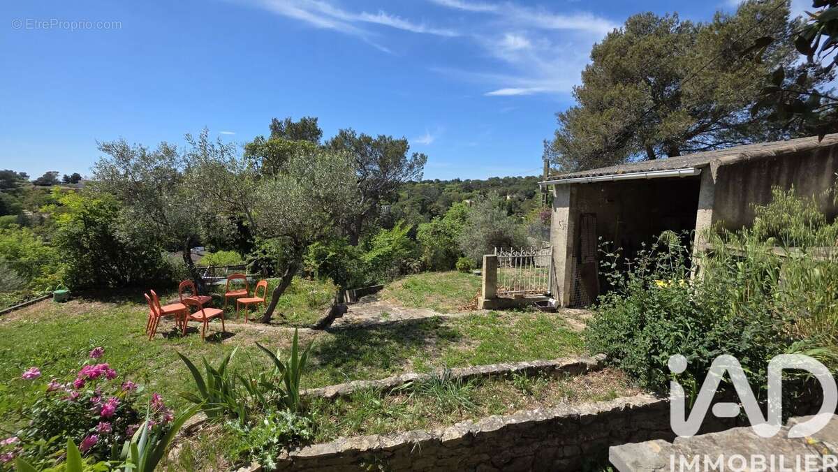 Photo 2 - Maison à NIMES
