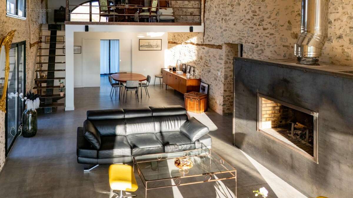 Maison à ROCHESERVIERE