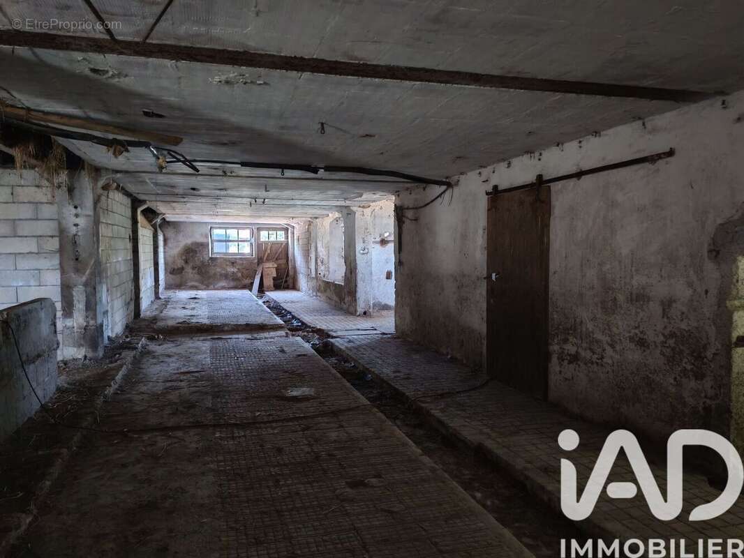 Appartement 900 m² à Les Ecorces  - photo 7