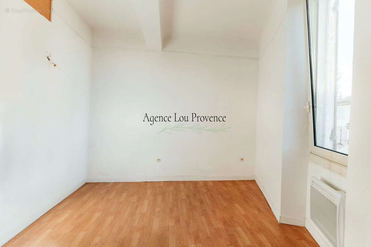 Appartement 86 m² à Eyguieres  - photo 3