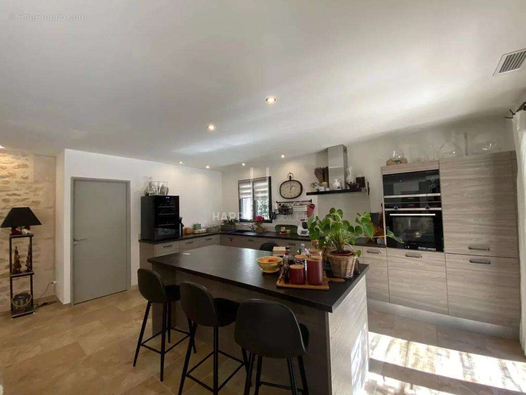 Maison à MAUSSANE-LES-ALPILLES