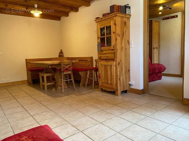 Appartement à CREST-VOLAND