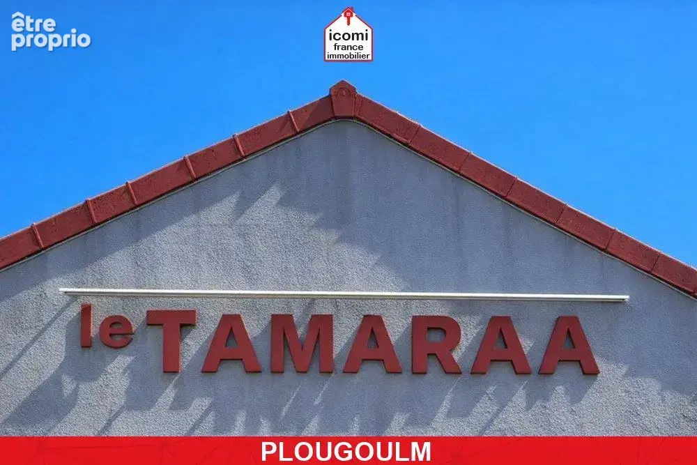 Commerce à PLOUGOULM