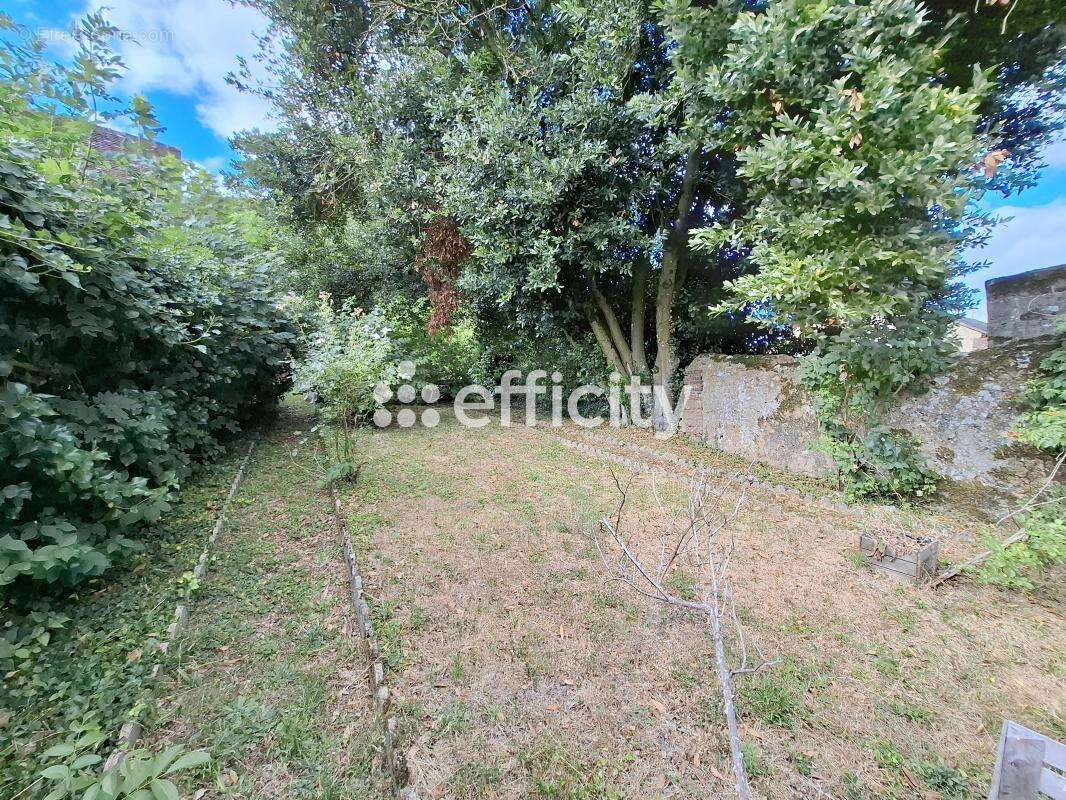 Maison 76 m² à Montlandon  - photo 5