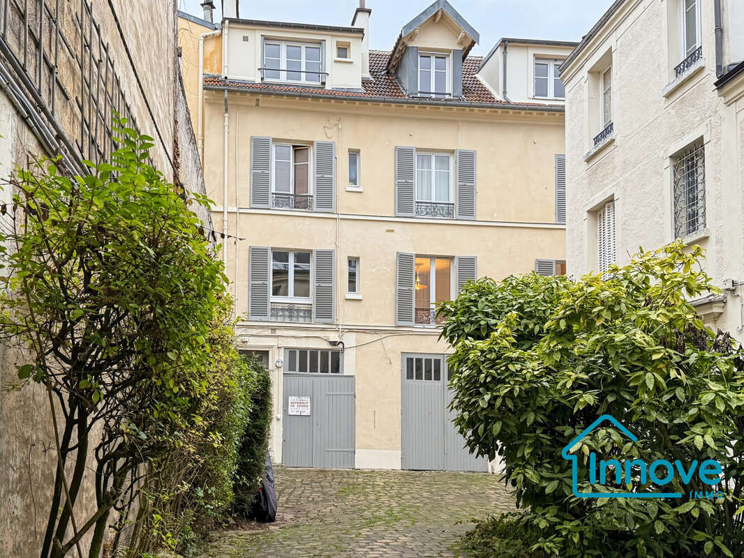 Appartement à VERSAILLES