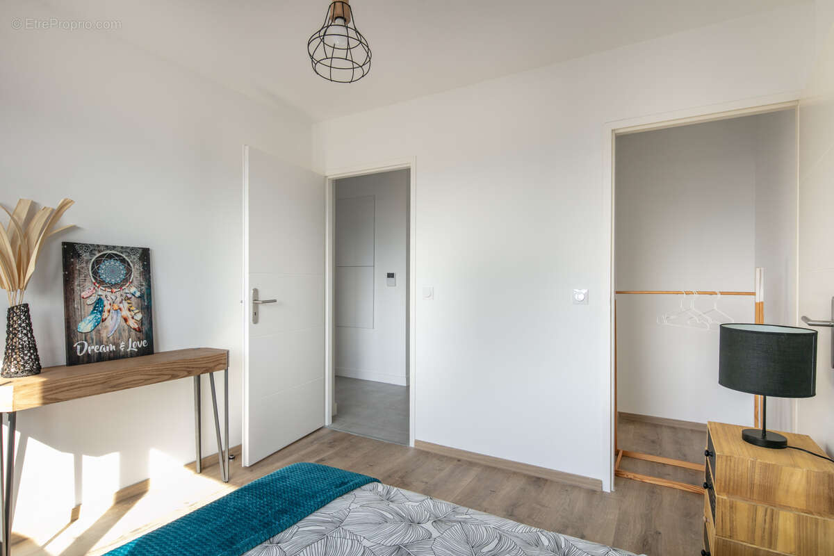 Appartement à LE PONT-DE-CLAIX