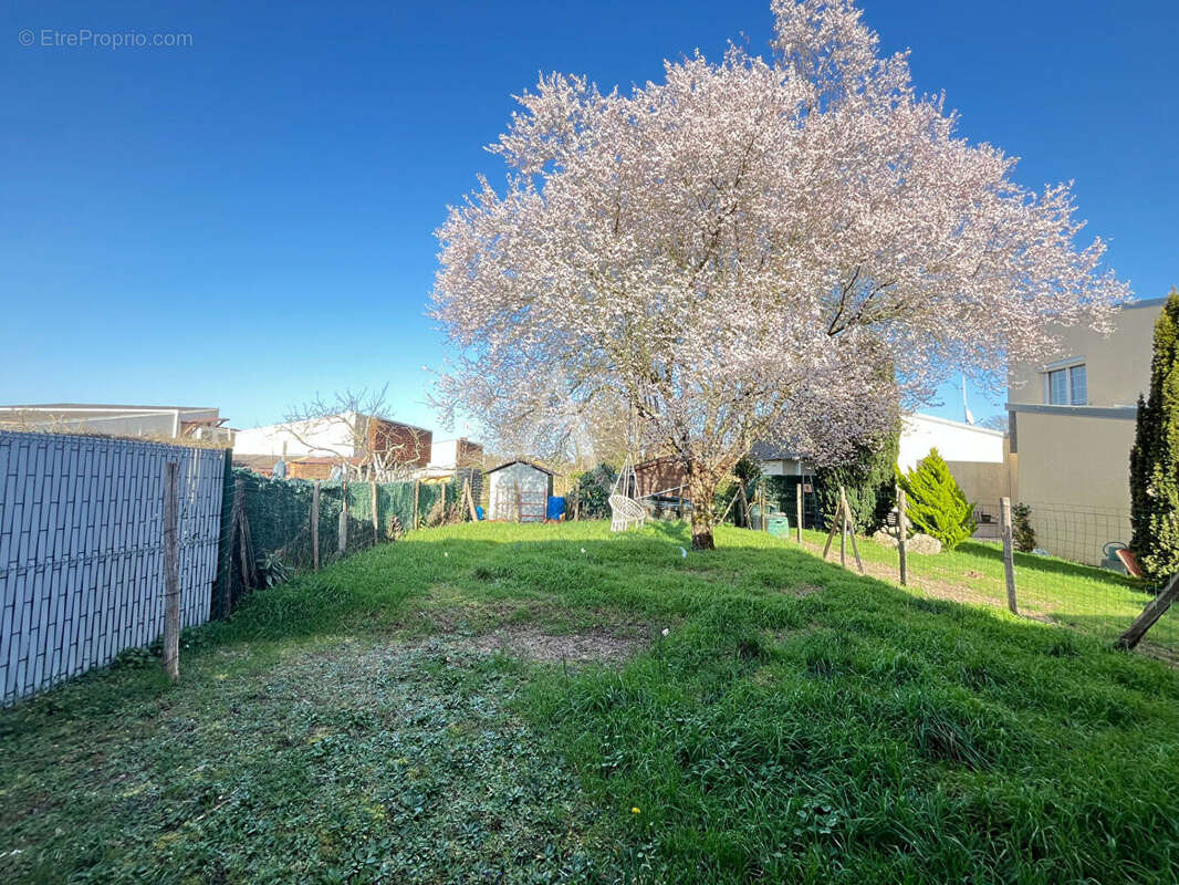 Maison à SAINT-GERVAIS-LA-FORET