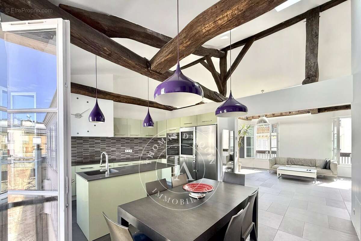 Appartement à PARIS-18E