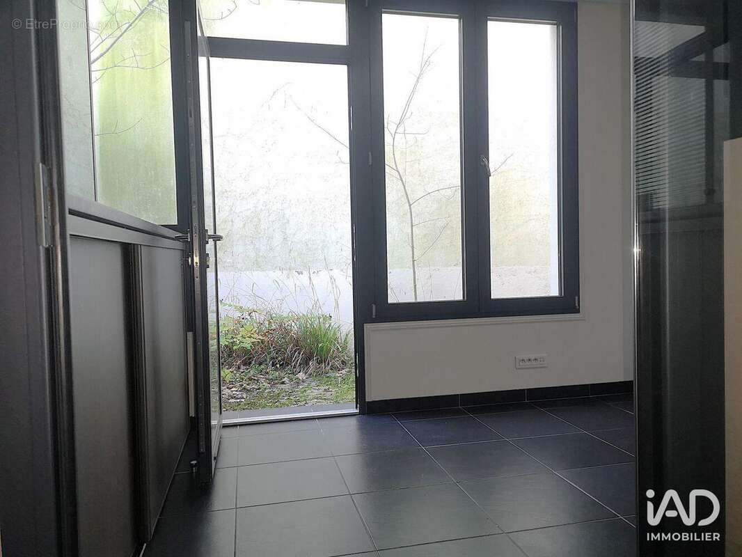 Photo 6 - Commerce à QUIMPER