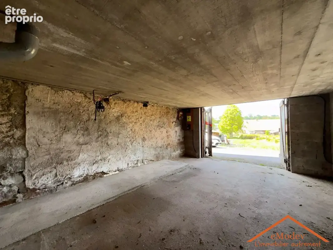 Maison 110 m² à Arches  - photo 7