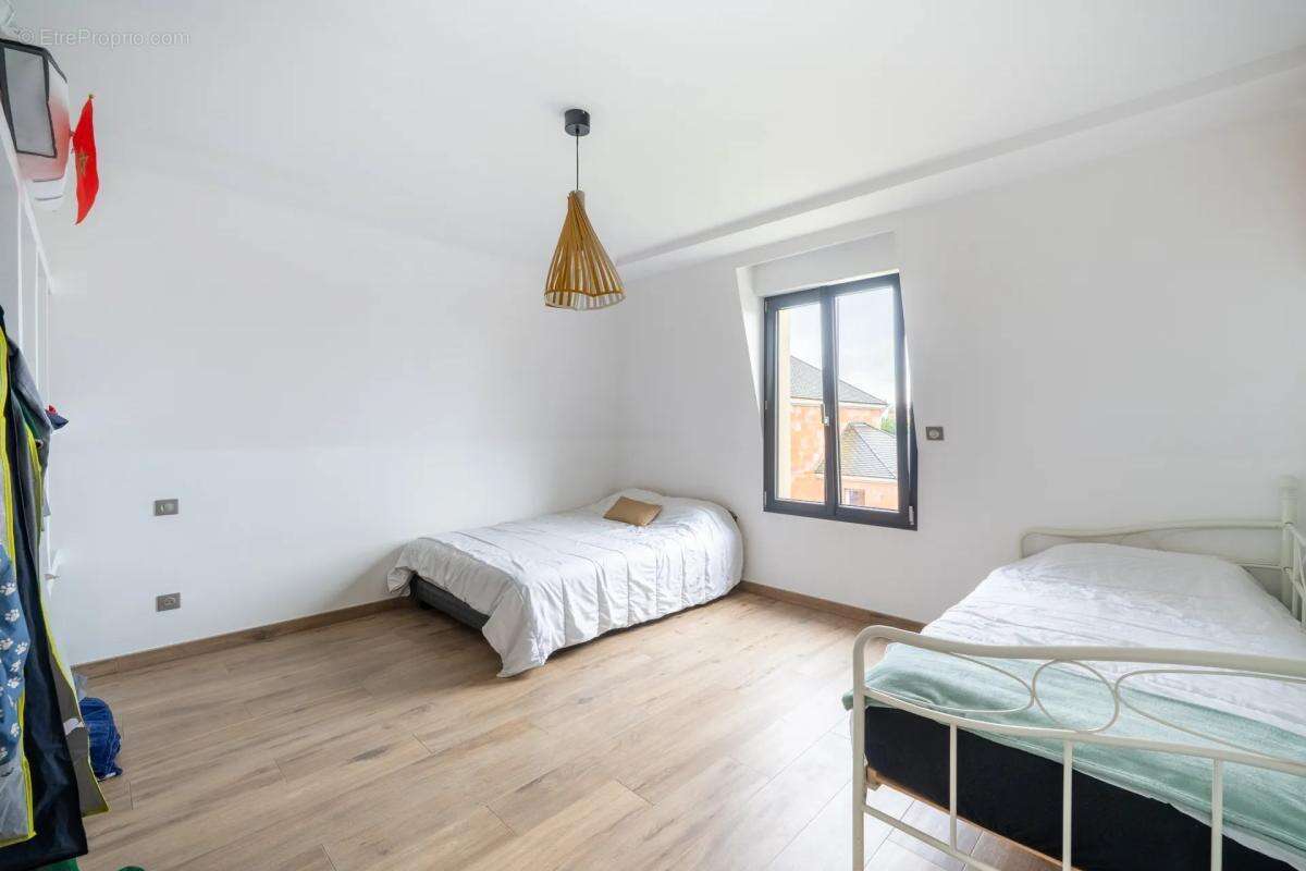 Maison à LES MUREAUX