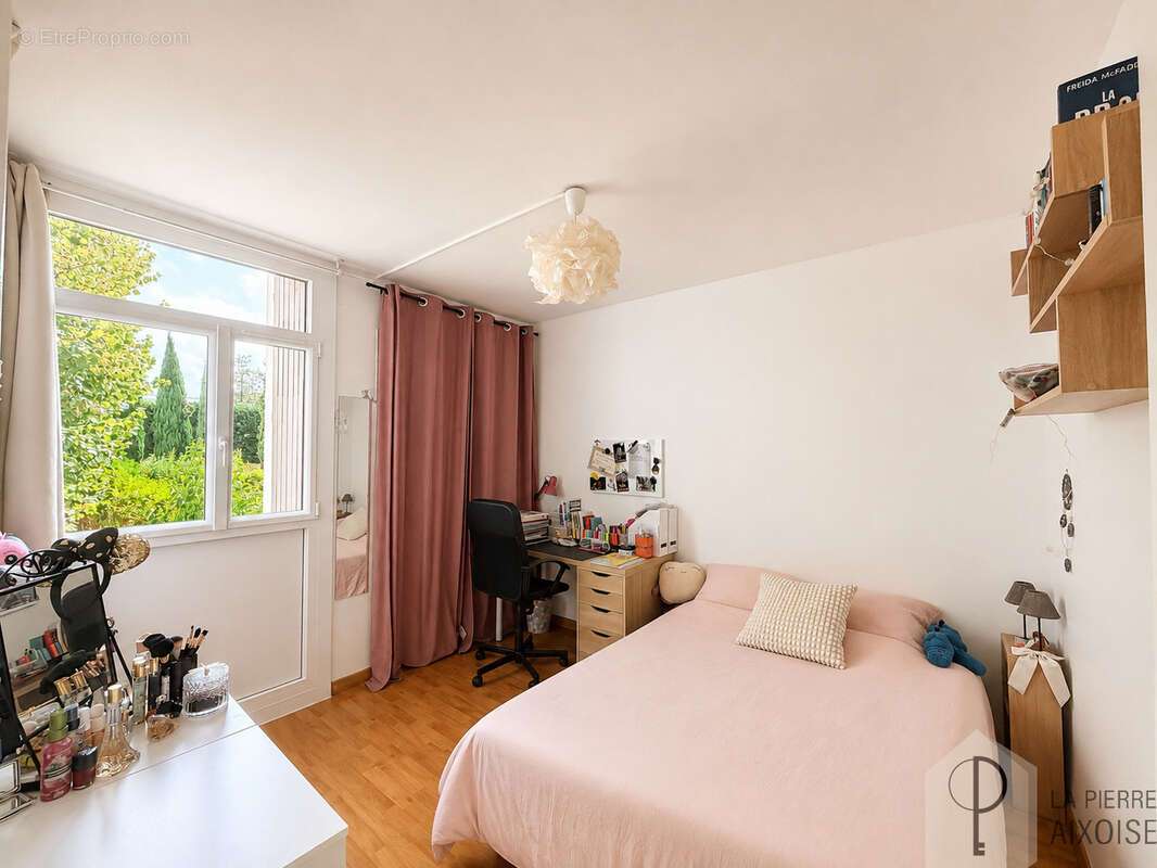 Appartement T4 70m2 - 3 chambres - Aix Beauregard - photo 5