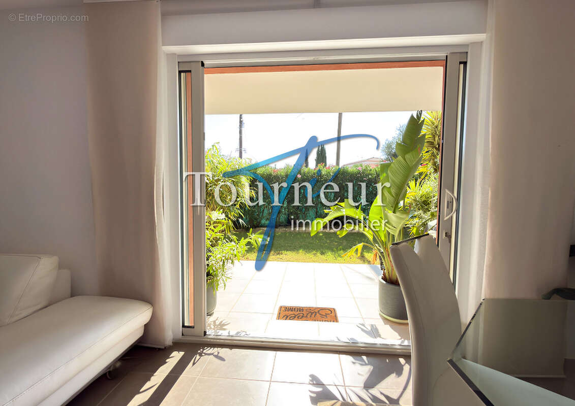 Appartement à SANARY-SUR-MER