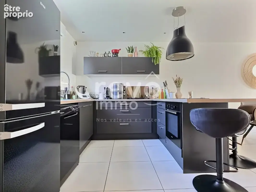 Duplex de 93m2 avec jardins et stationnements - photo 5
