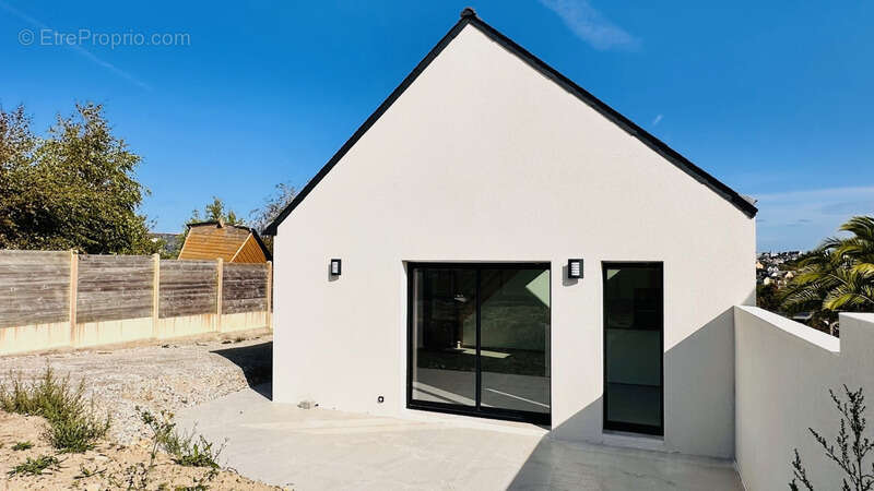 Maison à CAMARET-SUR-MER