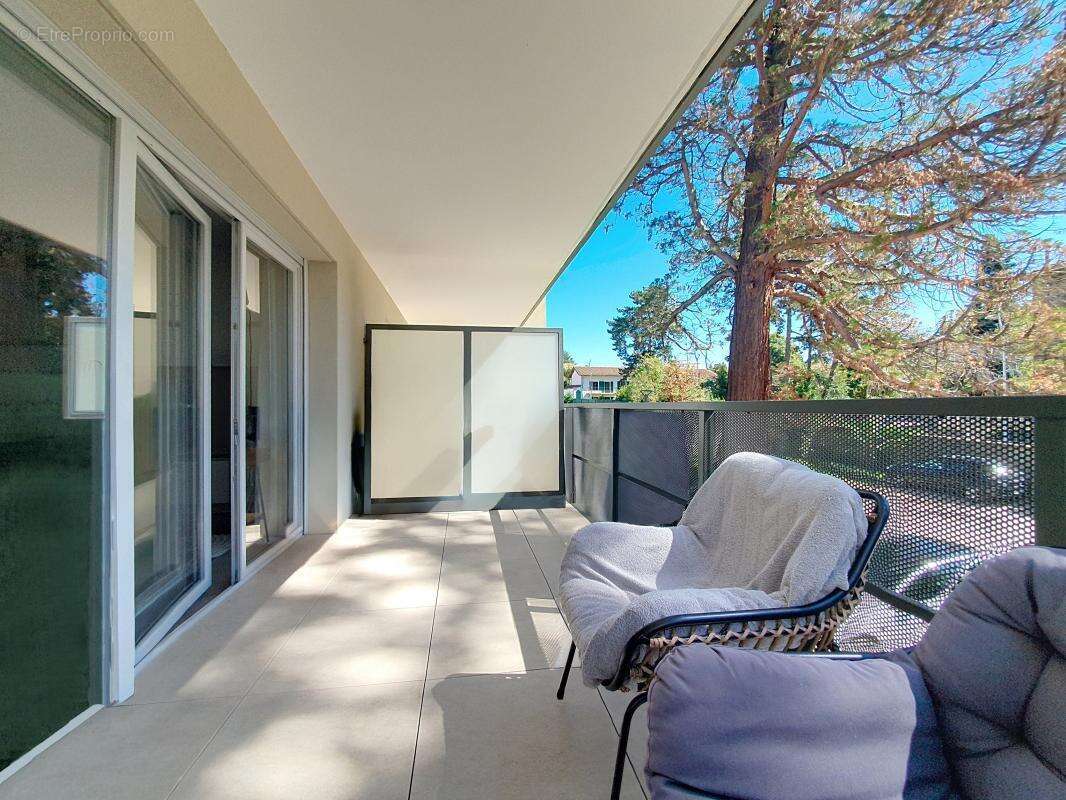 Appartement à PONT-EVEQUE