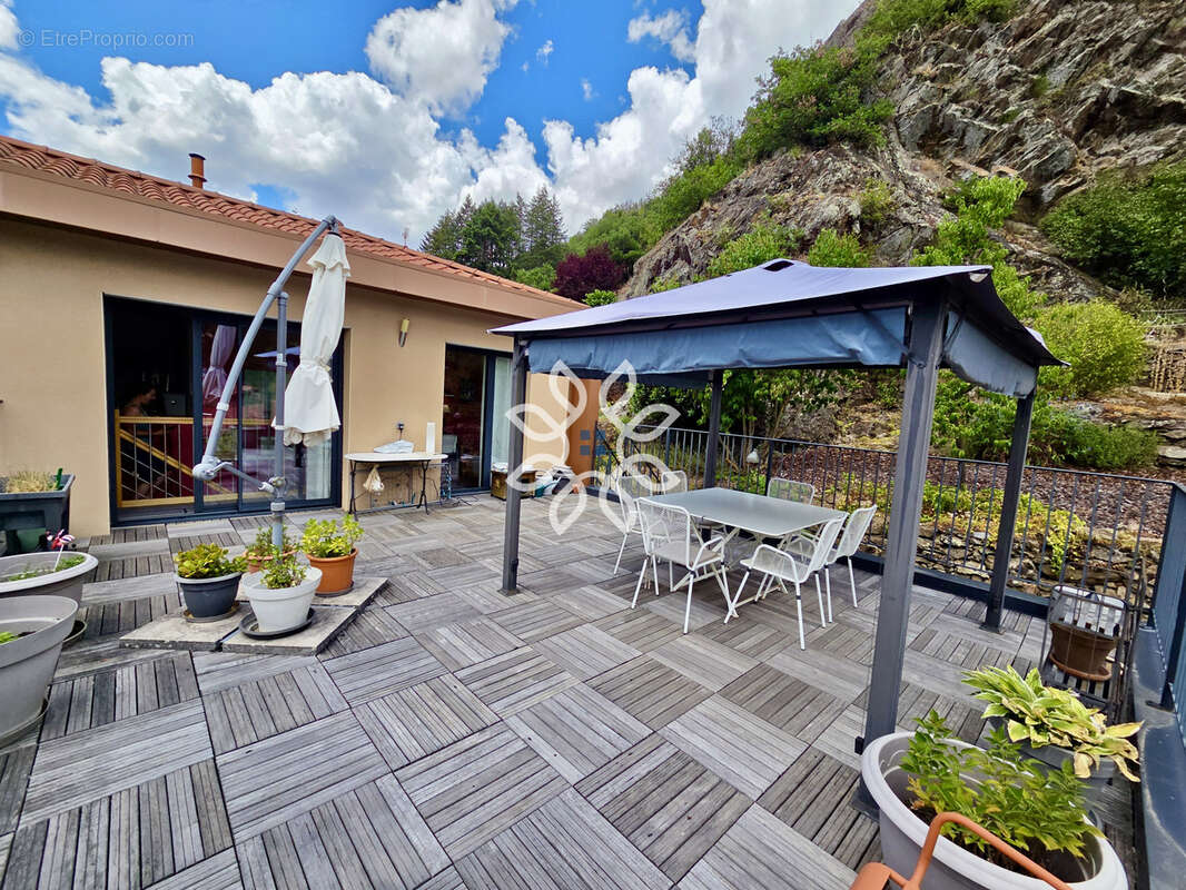 Maison contemporaine, garage et terrasse - Blesle - photo 28
