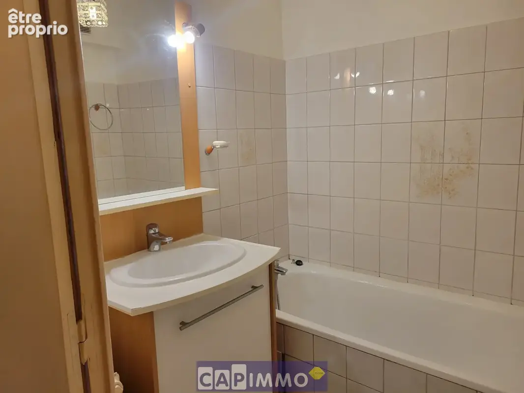 Appartement type 4 avec balcon, cave et parking - photo 12