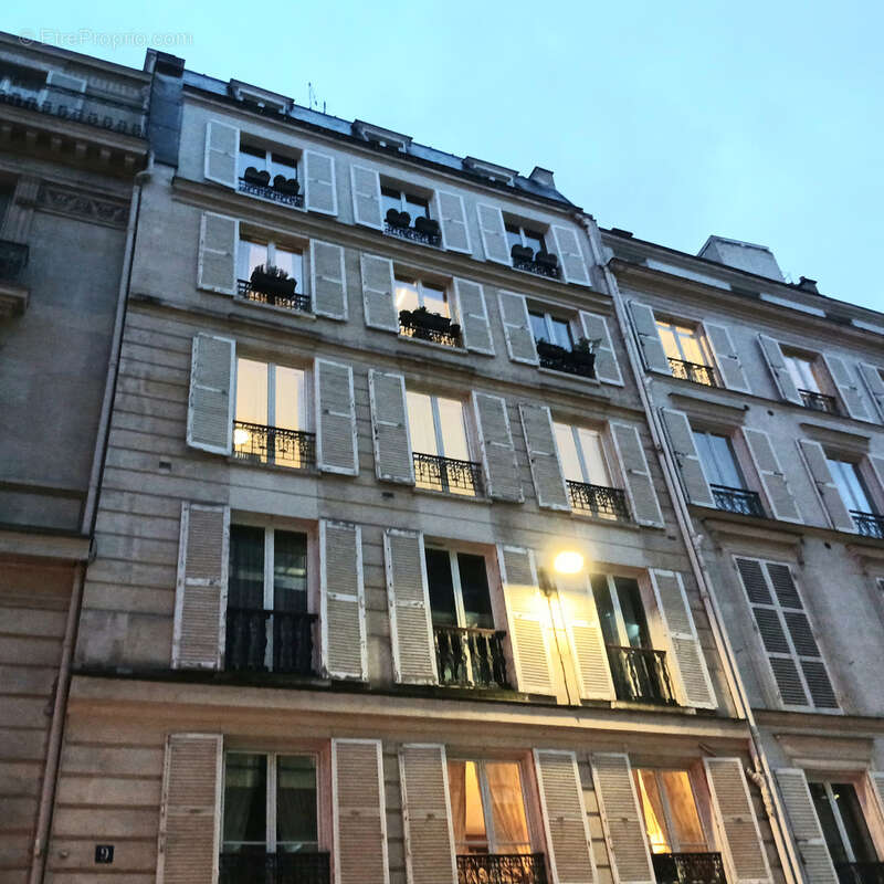Appartement à PARIS-8E
