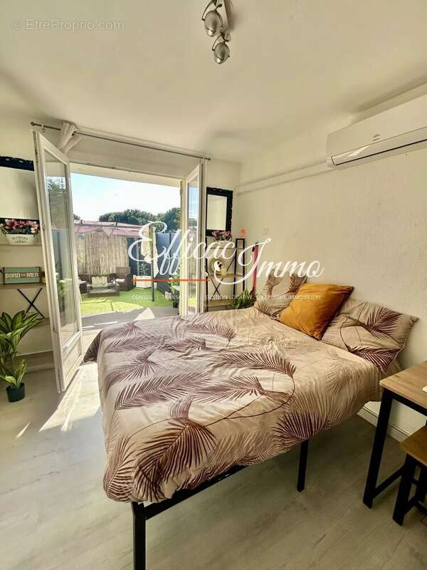 Studio avec grande terrasse et place de parking - photo 2