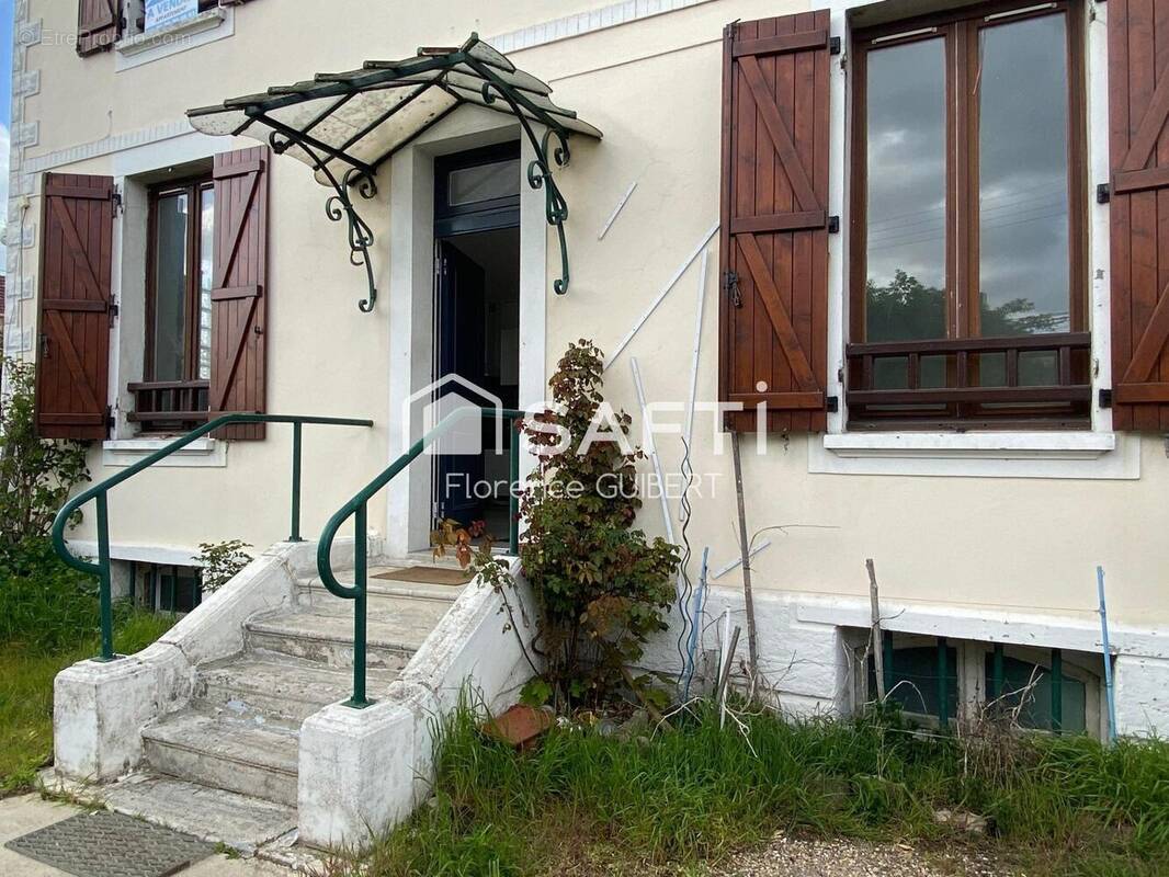 Photo 1 - Maison à LES MUREAUX