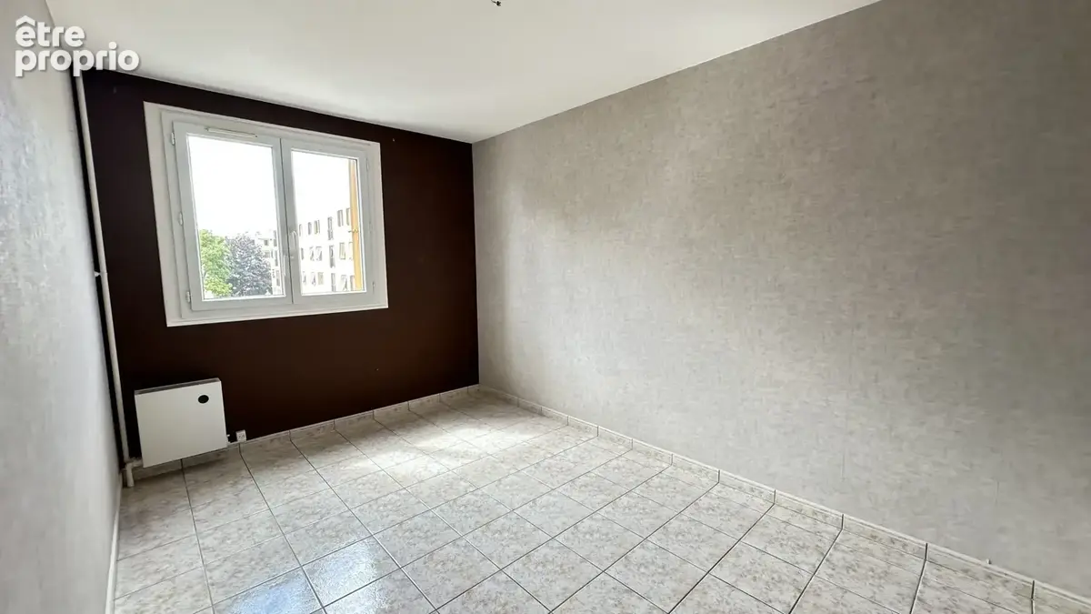 F3 avec balcon, cave et parking - photo 8