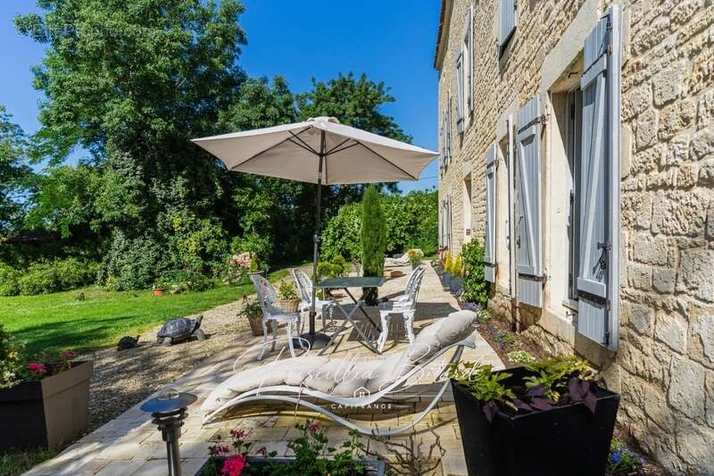 Maison à AIGREFEUILLE-D'AUNIS