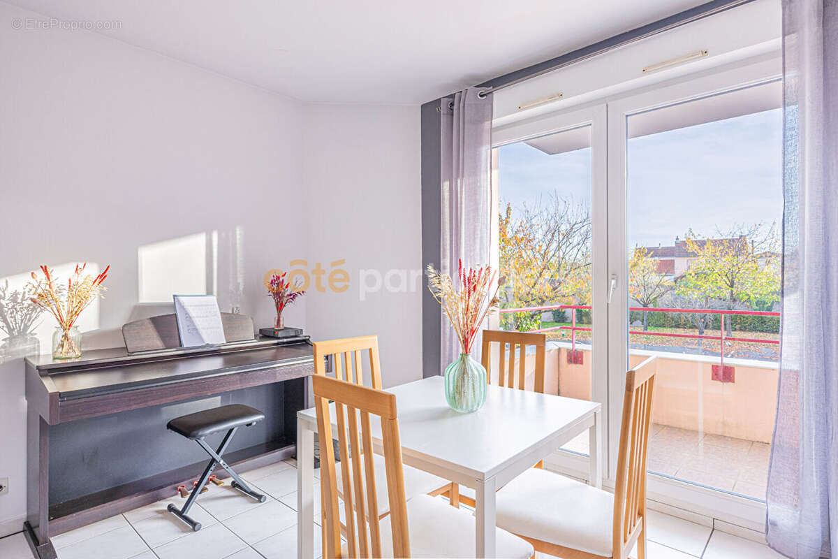 Appartement à SAINT-SEBASTIEN-SUR-LOIRE