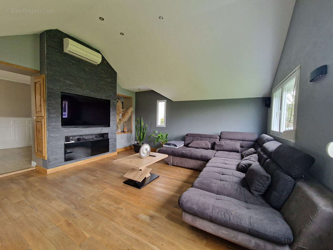 Maison à MESNIL-RAOUL