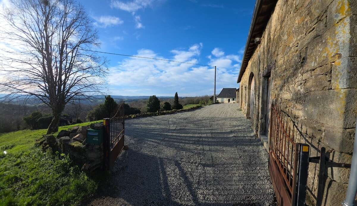 Maison à LASCAUX