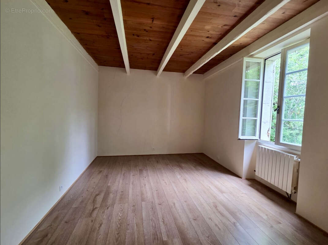 Authentique longère en pierre de 123 m2 avec parc arboré et studio indépendant - photo 11