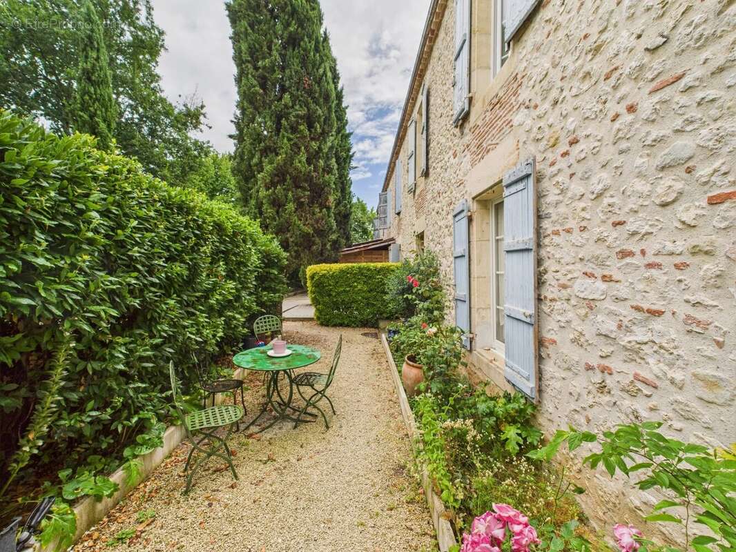 Ensemble immobilier de caractère à Penne-d’Agenais – Potentiel exceptionnel  - photo 20