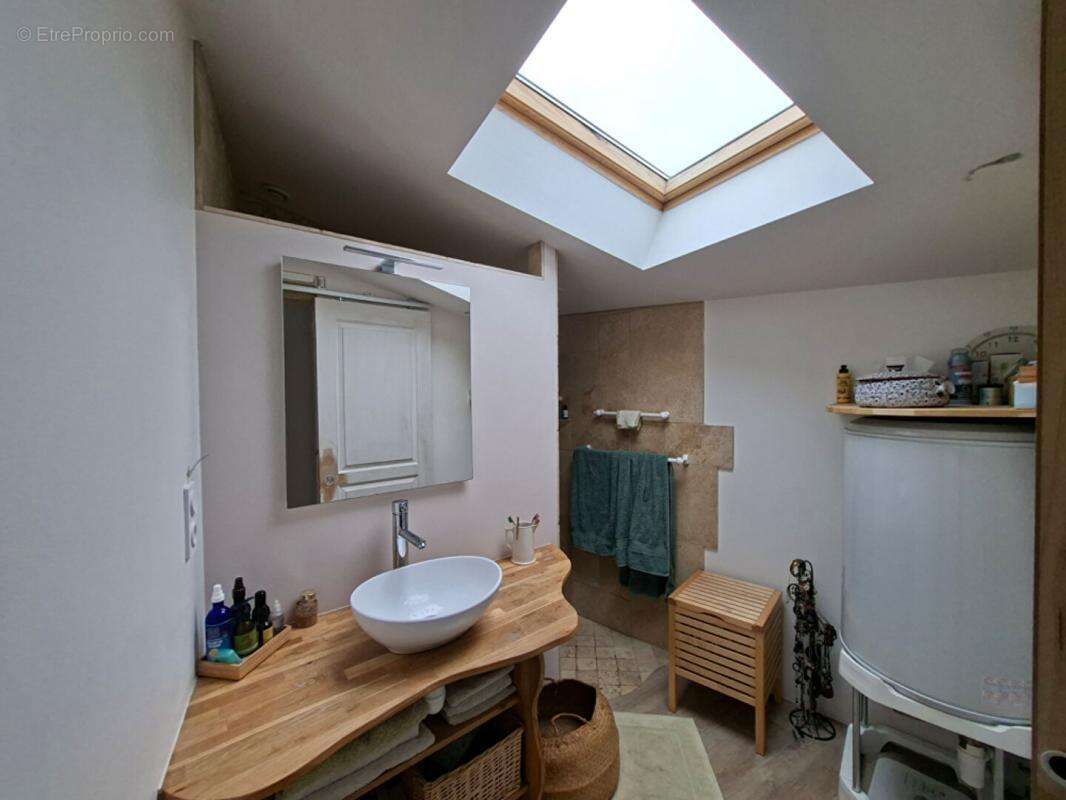 Maison à CHATEAUNEUF