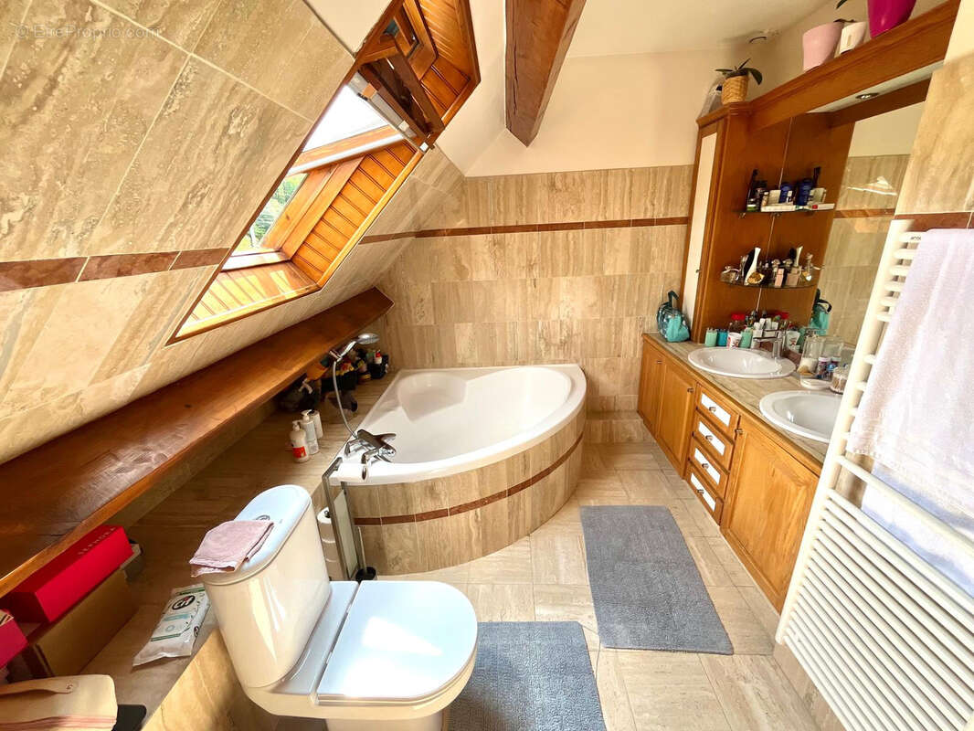 Maison à TREMBLAY-EN-FRANCE