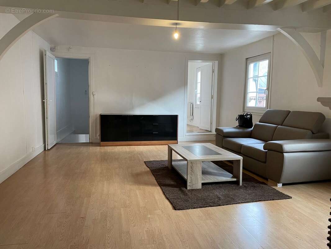 Maison à BEAUMONT-LE-ROGER